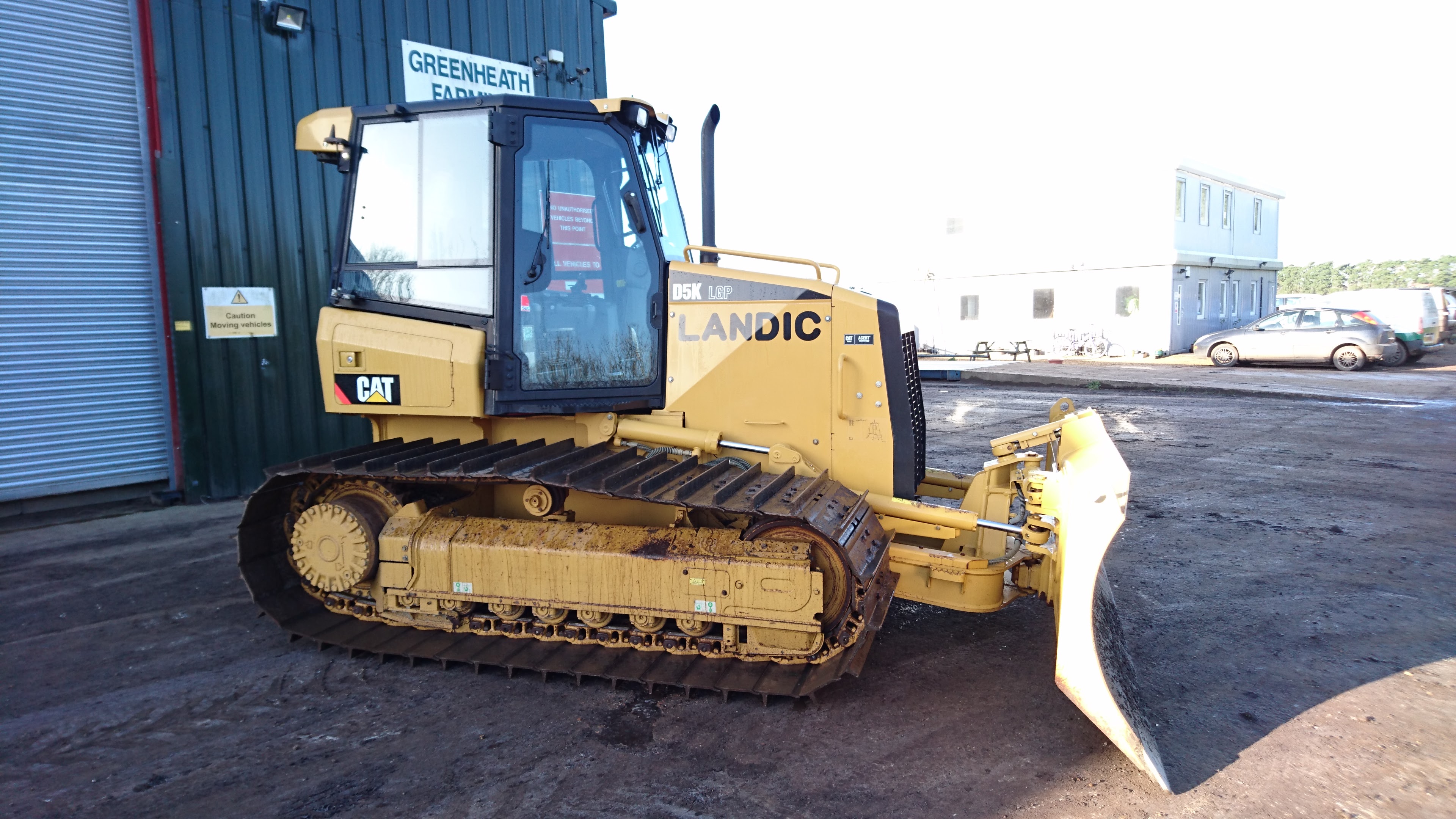 cat-d5k-dozer-2012-very-low-hours-greenheath