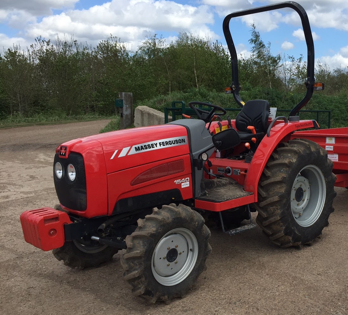 Massey Ferguson 1540 Compact Tractor (2005) Greenheath